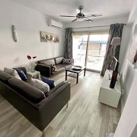 Rainbow Rentals Marques 7 Бенидорм Екстериор снимка