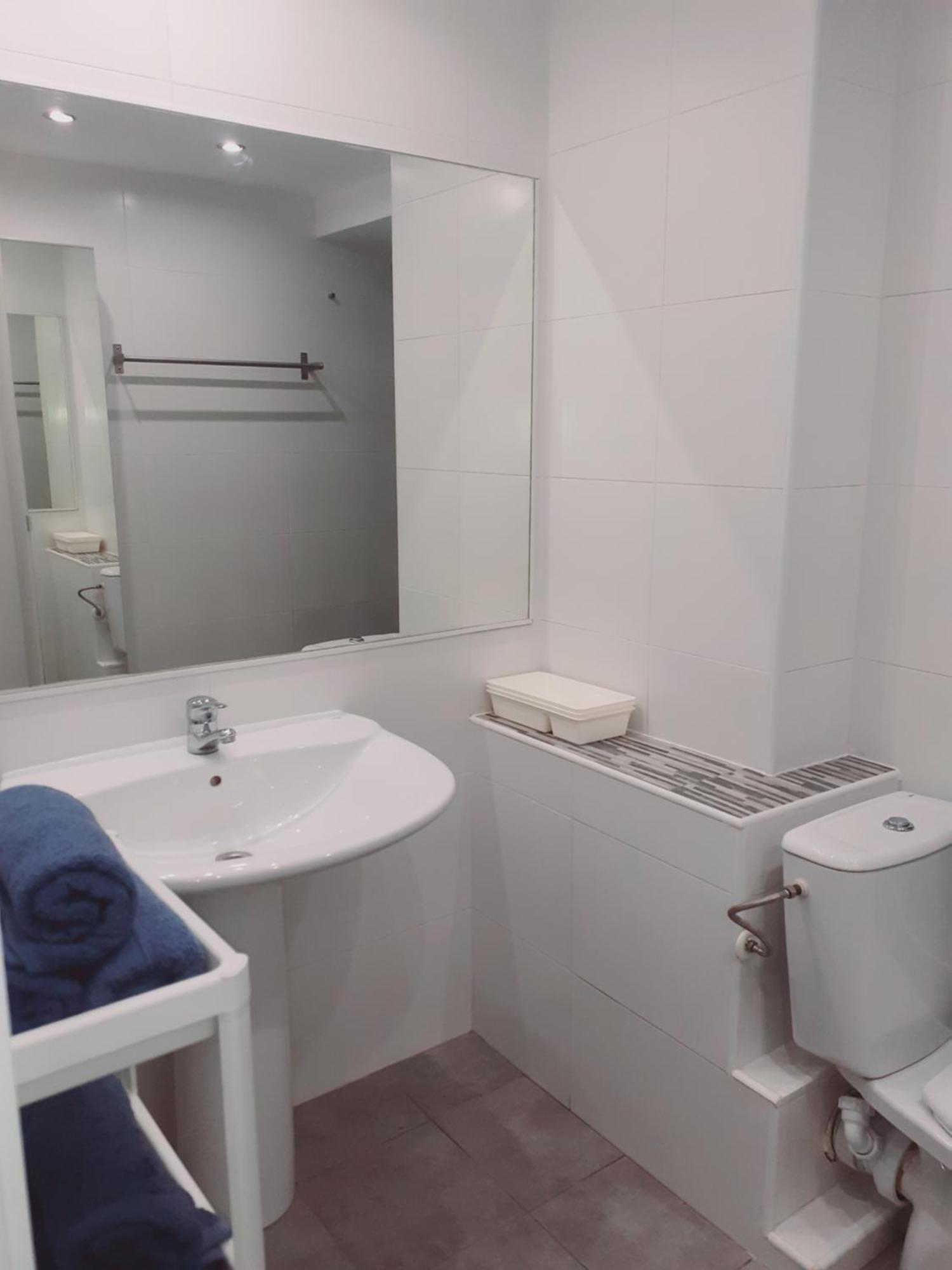 Rainbow Rentals Marques 7 Бенидорм Екстериор снимка